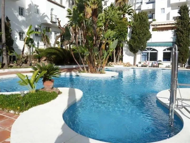 Hotel Apartamentos Pueblo Quinta Dos Torremolinos
